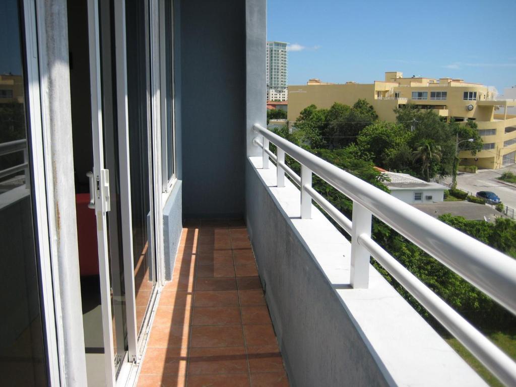 Hotel Croydon Miami Beach Exteriör bild